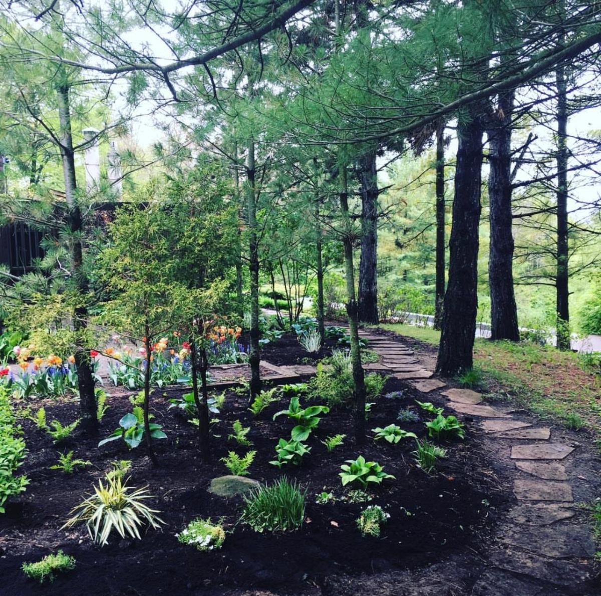 Maintained garden beds & grounds — Fraserville